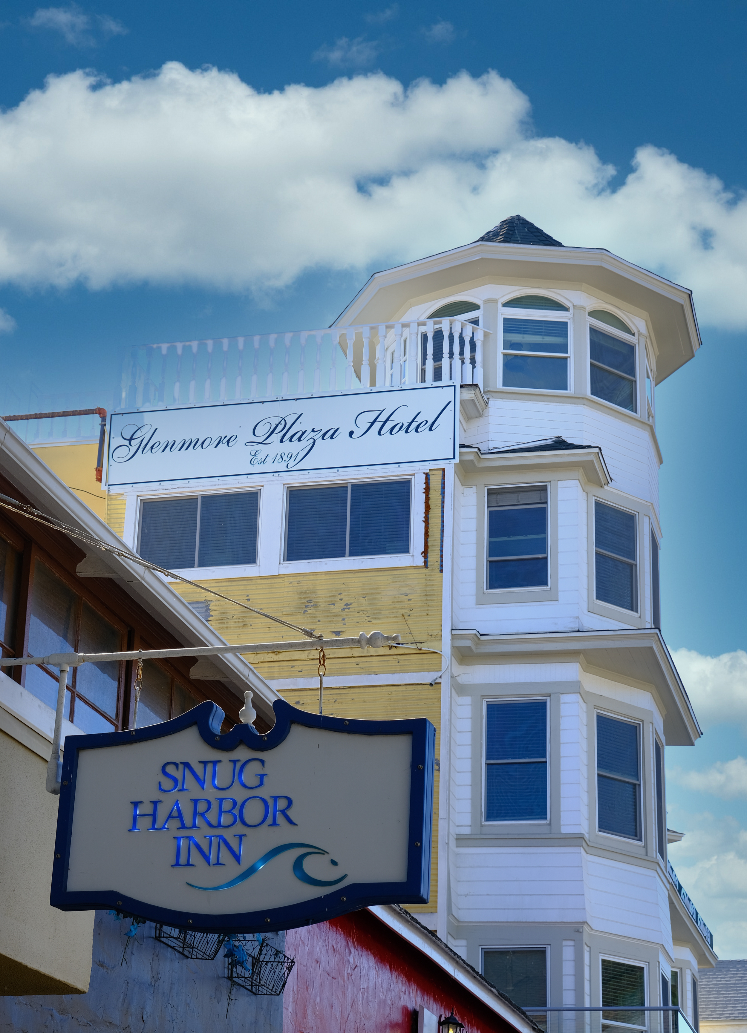 Glenmore Plaza Hotel